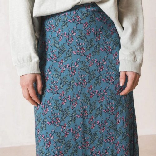 Falda midi azul con estampado de flores