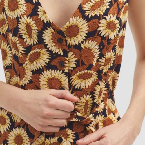 Vestido corto de tirantes con cierre de botones y estampado Sunflowers de la marca Nice Things
